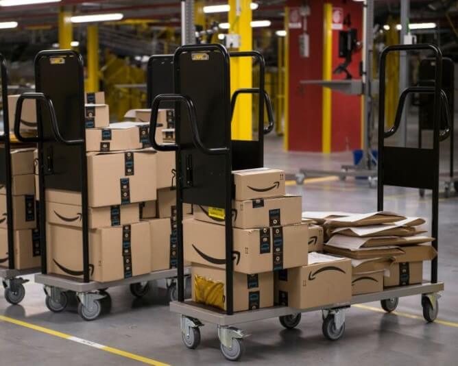 Amazon warehouse worker accuses of retaliation against her!